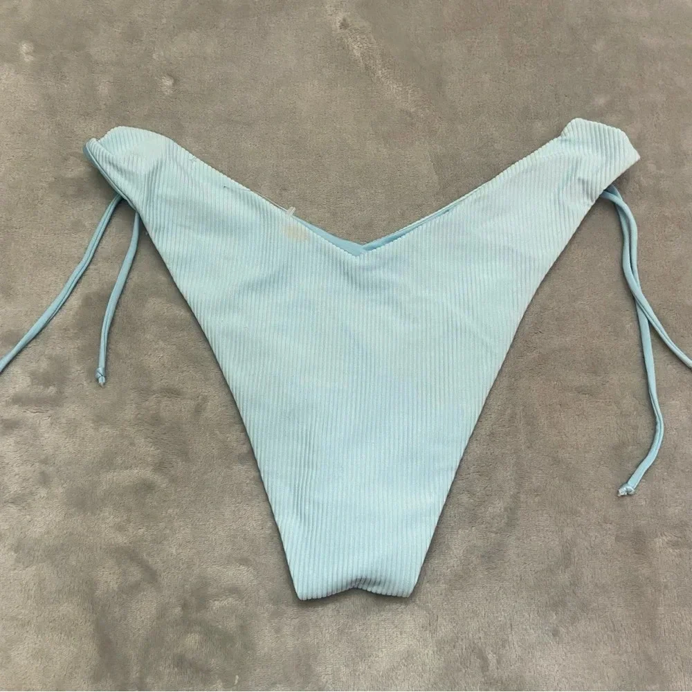 New! Frankie’s Bikinis V-Cut Cheeky Bikini Bottom Swimwear 21535